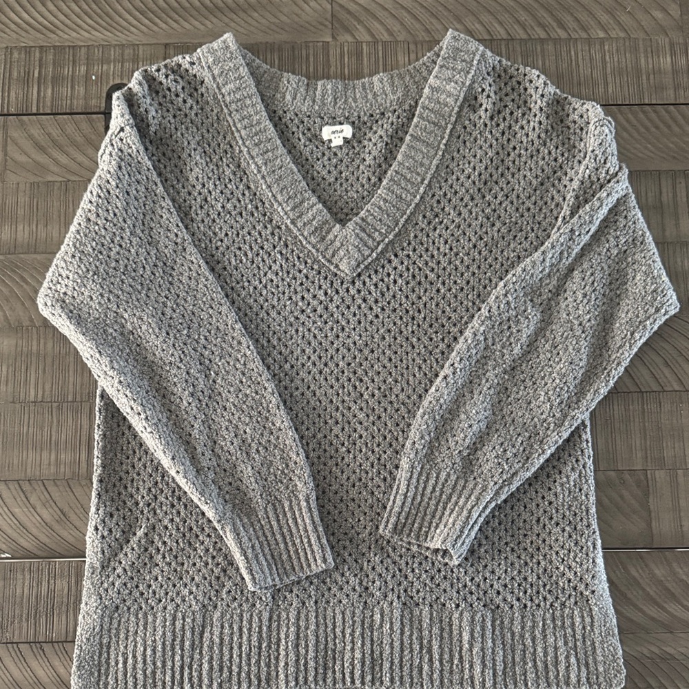 Aerie Gray V-Neck Sweater